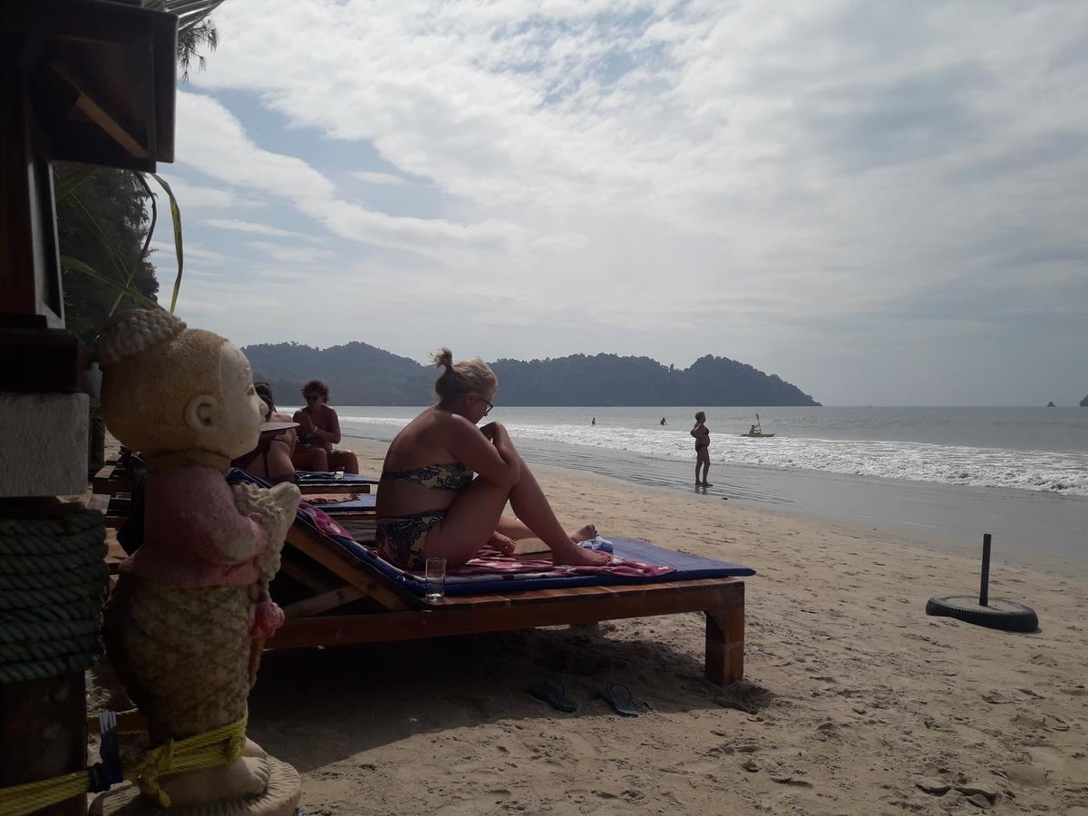 Jj Beach Resort & Jj Seafood Koh Phayam Eksteriør billede