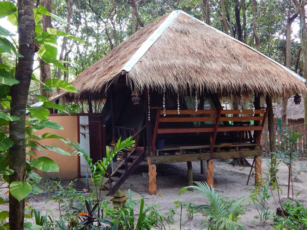 Jj Beach Resort & Jj Seafood Koh Phayam Eksteriør billede