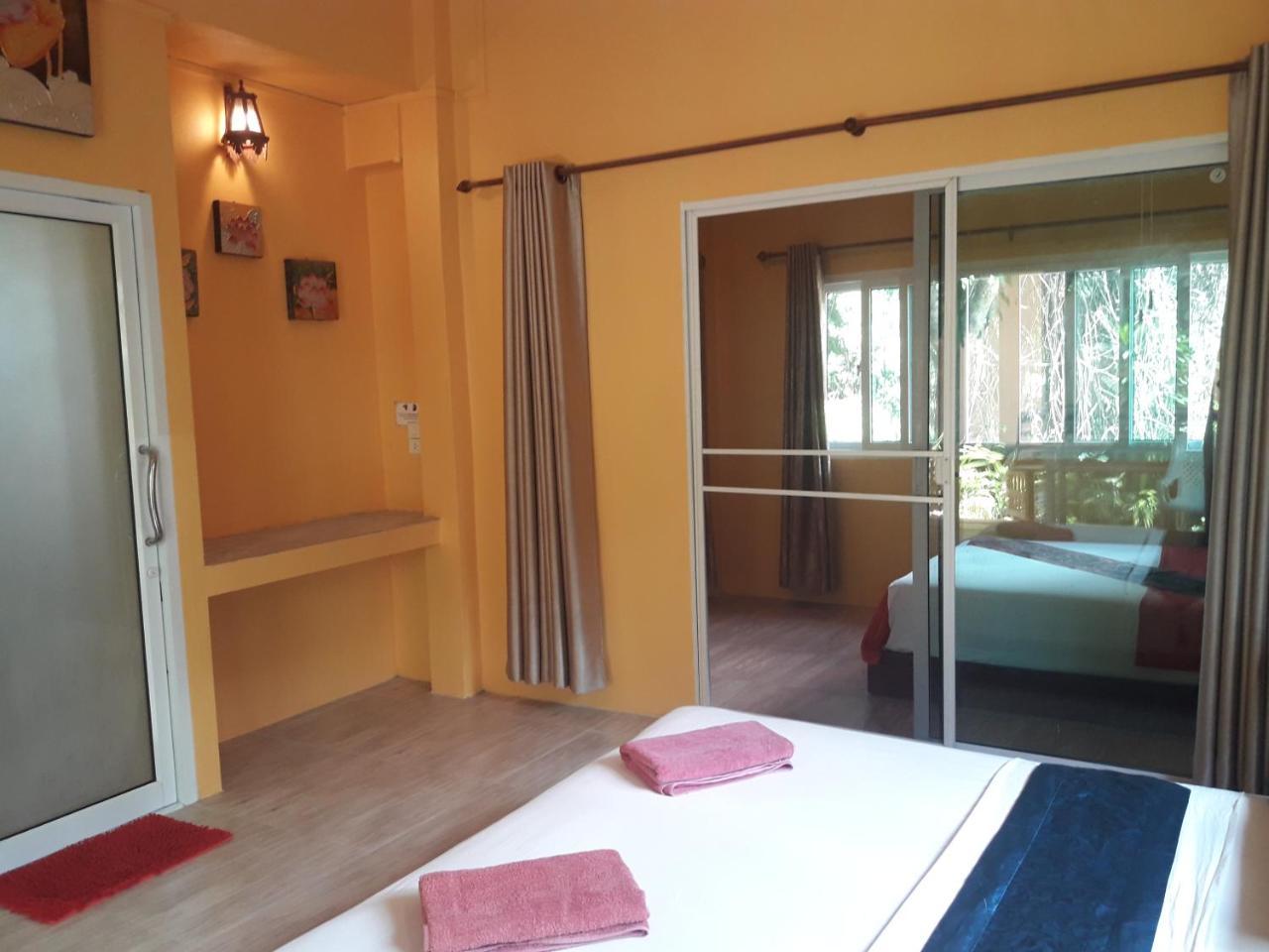Jj Beach Resort & Jj Seafood Koh Phayam Eksteriør billede
